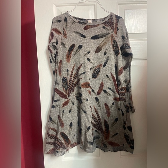 🎉HP🎉 Jardin by macris feathers women size S - Picture 1 of 8